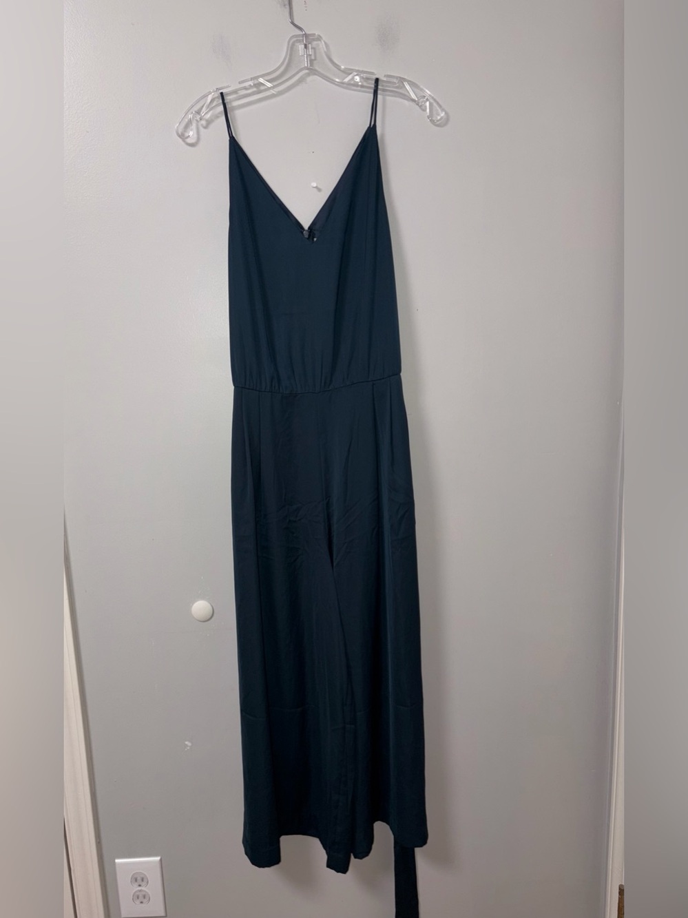 H&M Navy Spaghetti Strap Wide Leg‎ V Neck Tie Waist Jumpsuit NWT Size 10